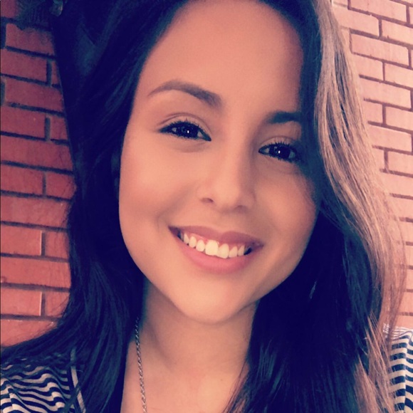 Meet your Posher, Bianca - Picture 1 of 1